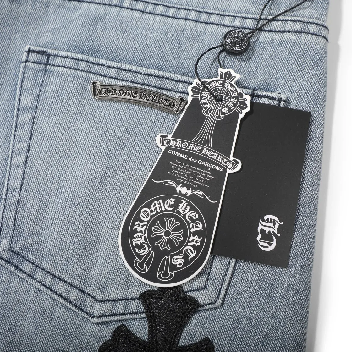 P290 (top version) Chrome hearts new city-limited flame blue jeans Chrome hearts city-limited jeans Hardware customization Original development vintage levis American-made 501 black and gray base version Levi's American-made 501 base version Imported sheepskin 925 silver remake [Top heavy industry fashion design] Consistently high-street luxury style. Speaking of this style, the Zangyin family and GU family are definitely the leading representative brands. Especially the Zangyin family has really achieved a state-of-the-art effect in creating high-street style. The unique washed material is used to create this style. The color system is already quite eye-catching. After it is decorated with patchwork cross flowers, it cleverly highlights the charm of the brand. Secondly, this style uses classic The high-waist cutting design highlights the long legs and fashionable temperament of the upper body. The brand is highly recognizable and the slim fit configuration is more suitable for daily wear. It is a product that interprets personality, fashion, and specifications at a glance. This single product is enough to make any fan excited. It can be a white T-shirt for a youthful college style, or a tight suspender for a royal style. It has strong matching ability and can be easily controlled by men.  [Materials and craftsmanship] Needless to say, this point goes without saying. As an excellent craftsman brand, Zangyin’s requirements for details and craftsmanship are really perfect. The washed color of this model has gone through so many processes, not to mention the embellishment of denim appliques. It is also purely hand-made and sewn. Just like what they believe in, only hand-made things have soul and have the meaning of wear. A top-notch heavy-duty fashionable denim item, I look forward to your perfect interpretation! !  Color: Blue Size: S M L XL